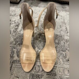 Vince Camuto 11 Corlina Sandal